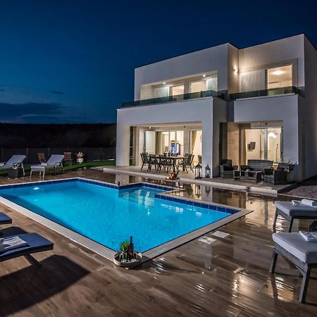 Villas Royal II With Private Pool Новаля Екстериор снимка