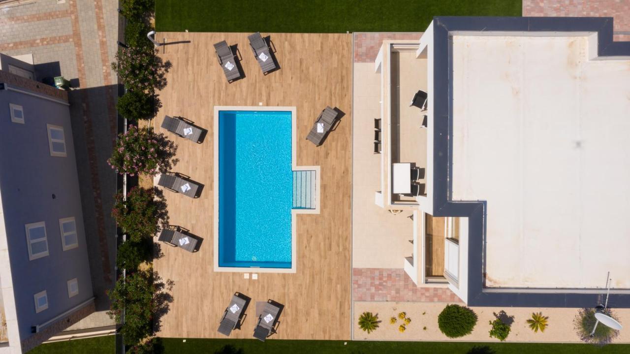 Villas Royal II With Private Pool Новаля Екстериор снимка